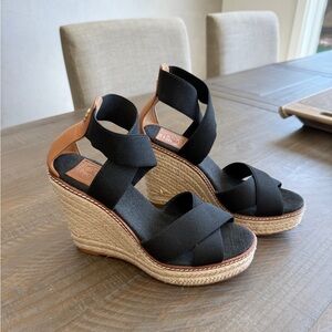 Tory Burch Black and Tan Sandals